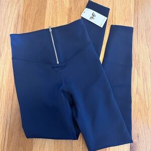 Heroine Sport Navy Leggings with Zipper